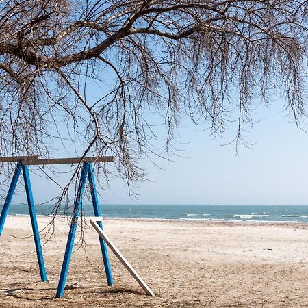 Summer Waves Mamaia Nord Navodari Luaran gambar